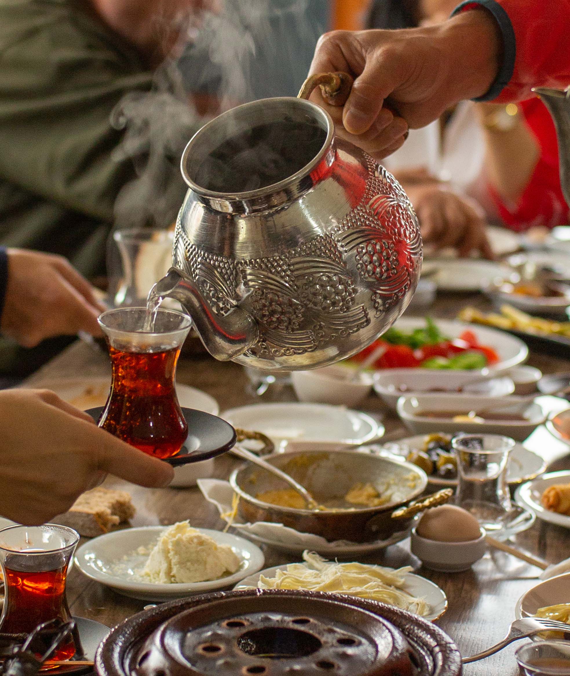 How to Brew Authentic Turkish Tea